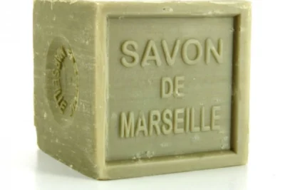 savon-de-Marseille-300g-olive-cube